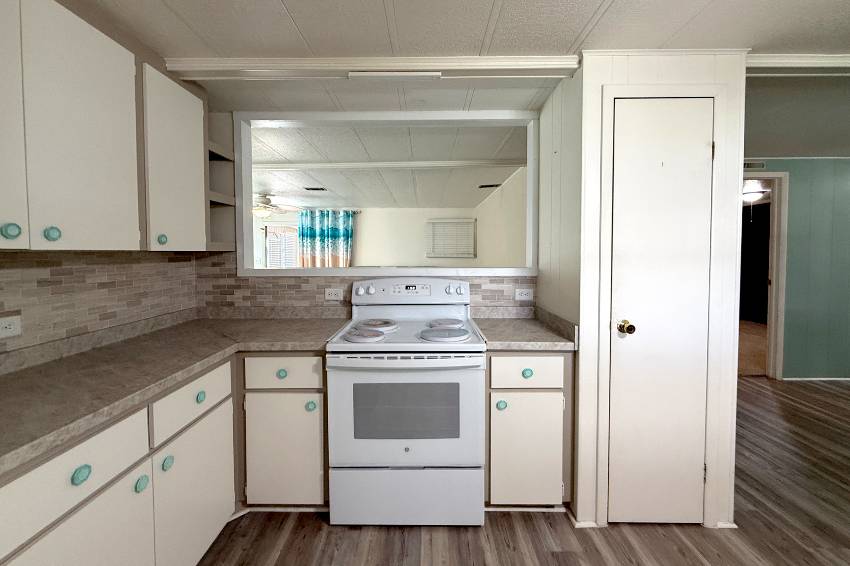 57 Colony Dr a Ellenton, FL Mobile or Manufactured Home for Sale